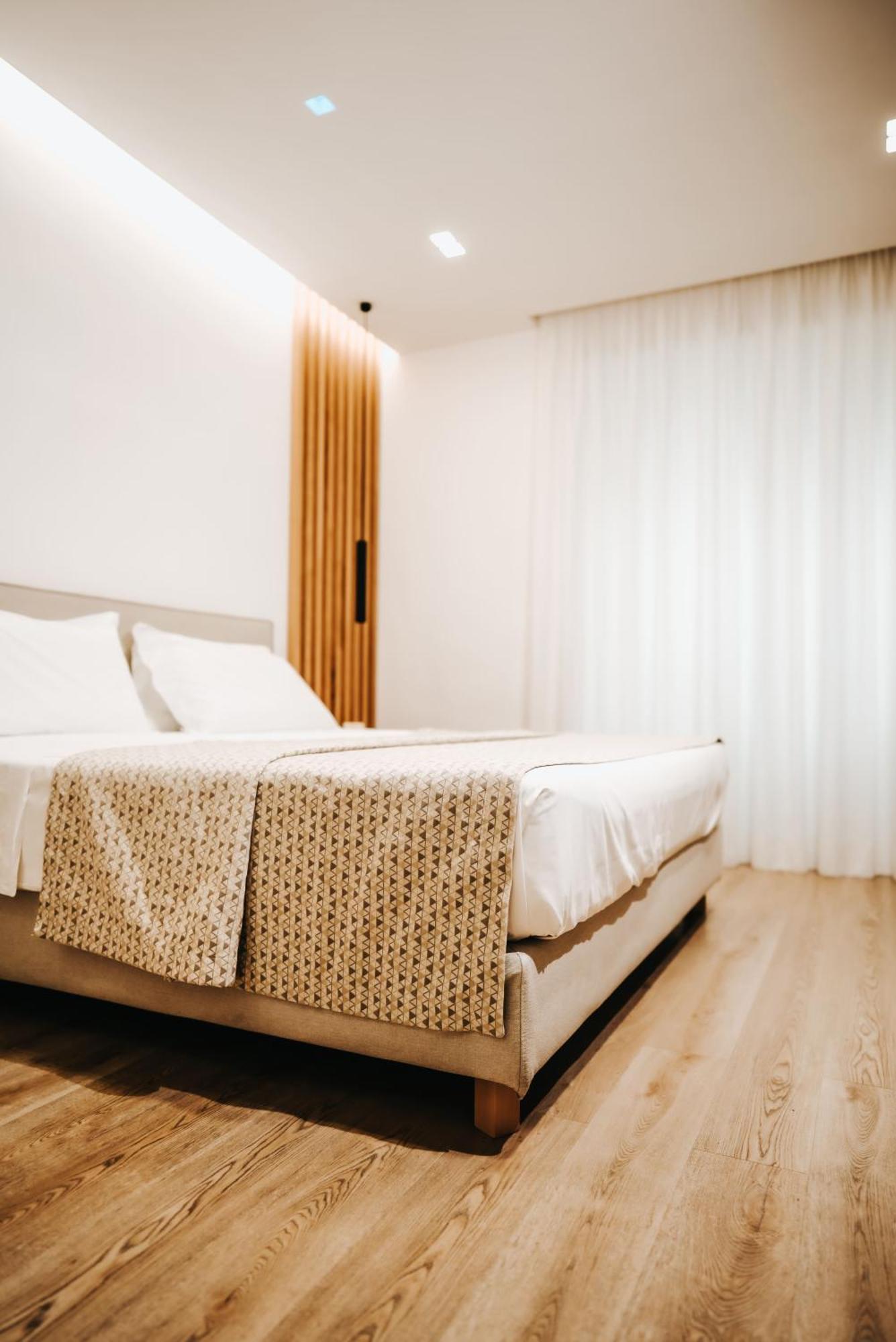 Plana Hotel Казерта Екстер'єр фото
