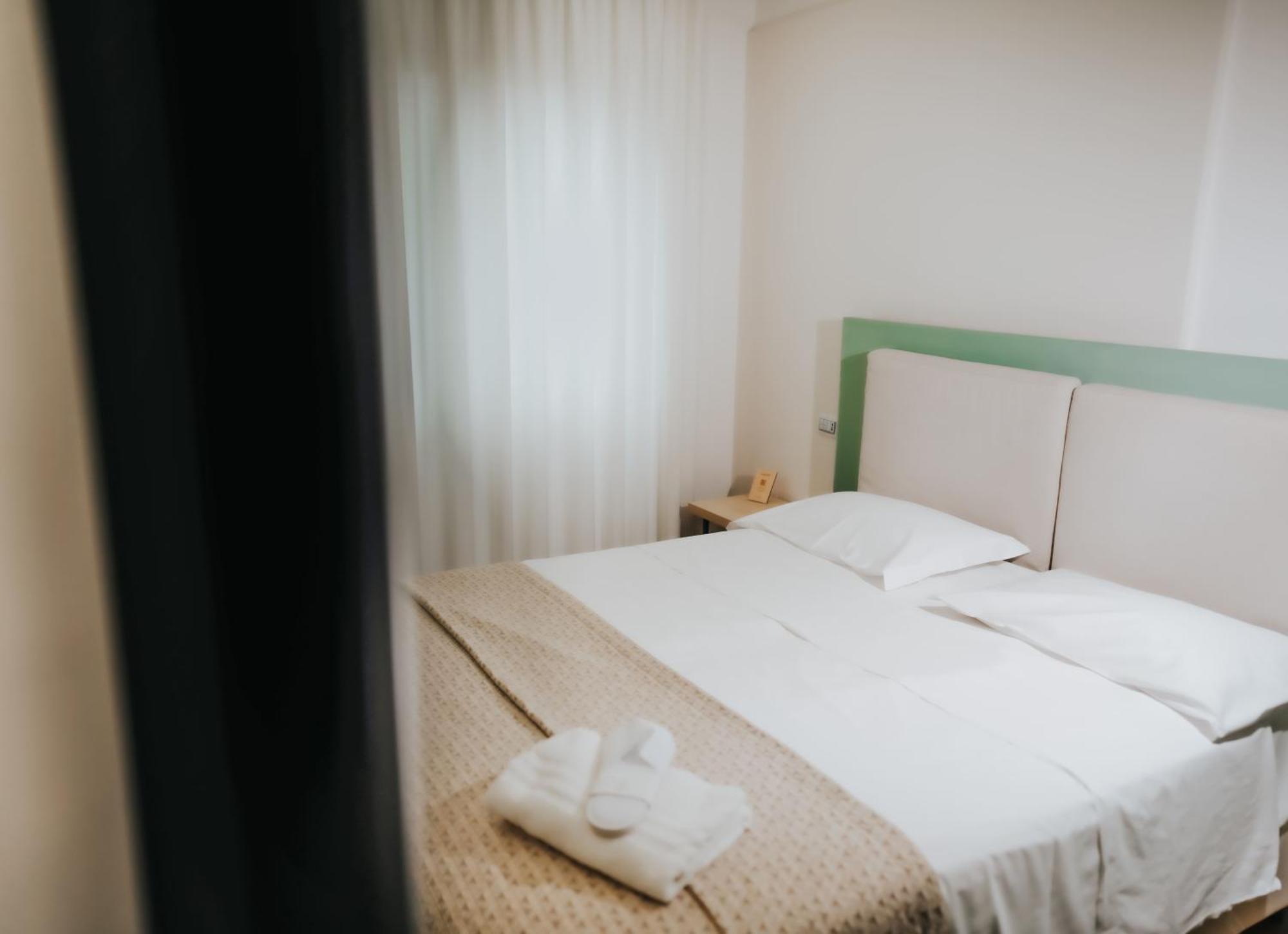 Plana Hotel Казерта Екстер'єр фото