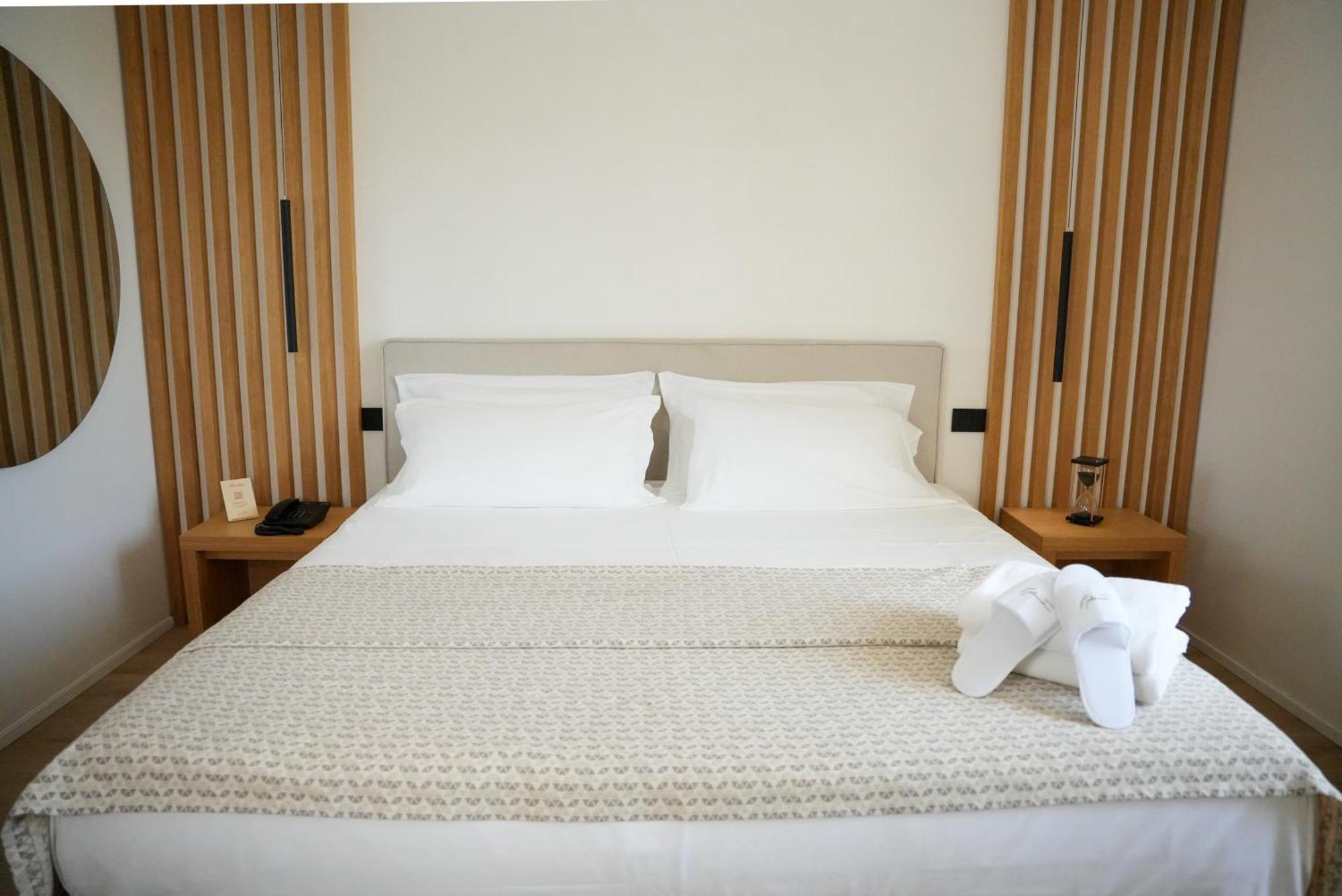 Plana Hotel Казерта Екстер'єр фото